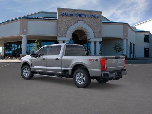 New 2026 Ford F250 XLT w/ FX4 Off-Road Package image 4