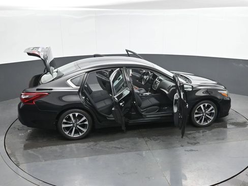 Used 2017 Nissan Altima 2.5 SR FWD image 27