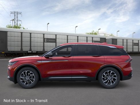 New 2026 Lincoln Nautilus Premier AWD/4WD image 3