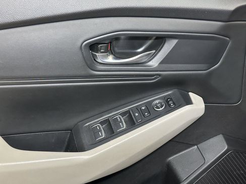 Certified 2023 Honda Accord EX image 21