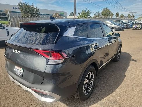 Used 2023 Kia Sportage LX FWD image 12