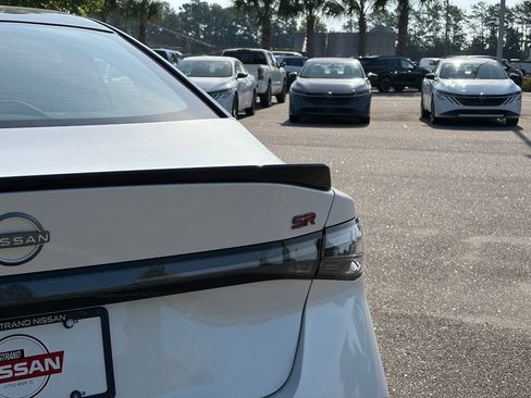 New 2026 Nissan Sentra SR FWD image 5