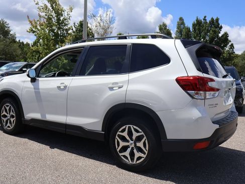 Used 2024 Subaru Forester Premium AWD/4WD image 6