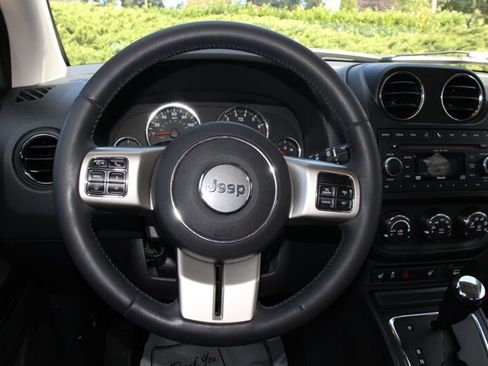 Used 2011 Jeep Compass Limited AWD/4WD image 17