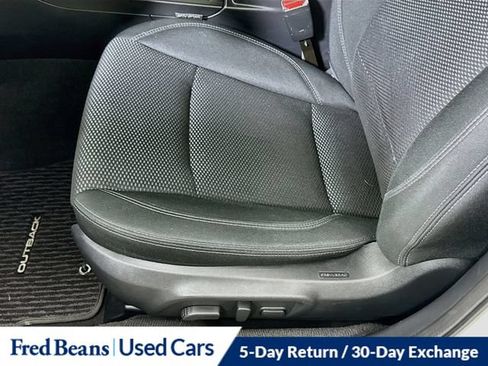 Used 2019 Subaru Outback 2.5i Premium AWD/4WD image 25