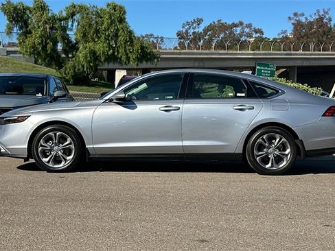 Used 2024 Honda Accord EX image 9