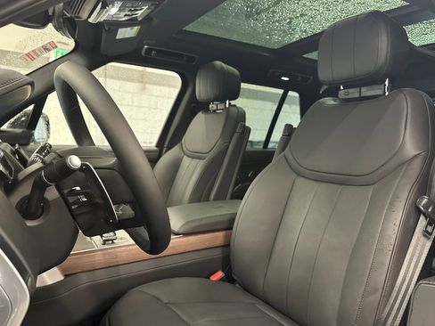 New 2026 Land Rover Range Rover SE image 6