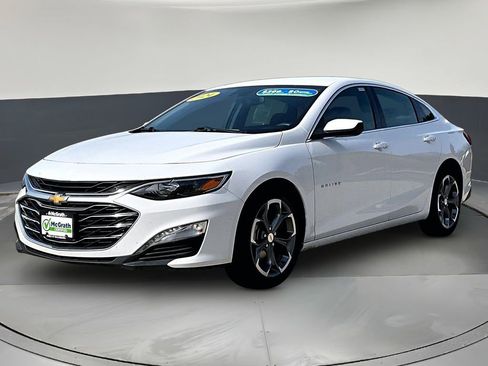 Used 2024 Chevrolet Malibu LT FWD image 3