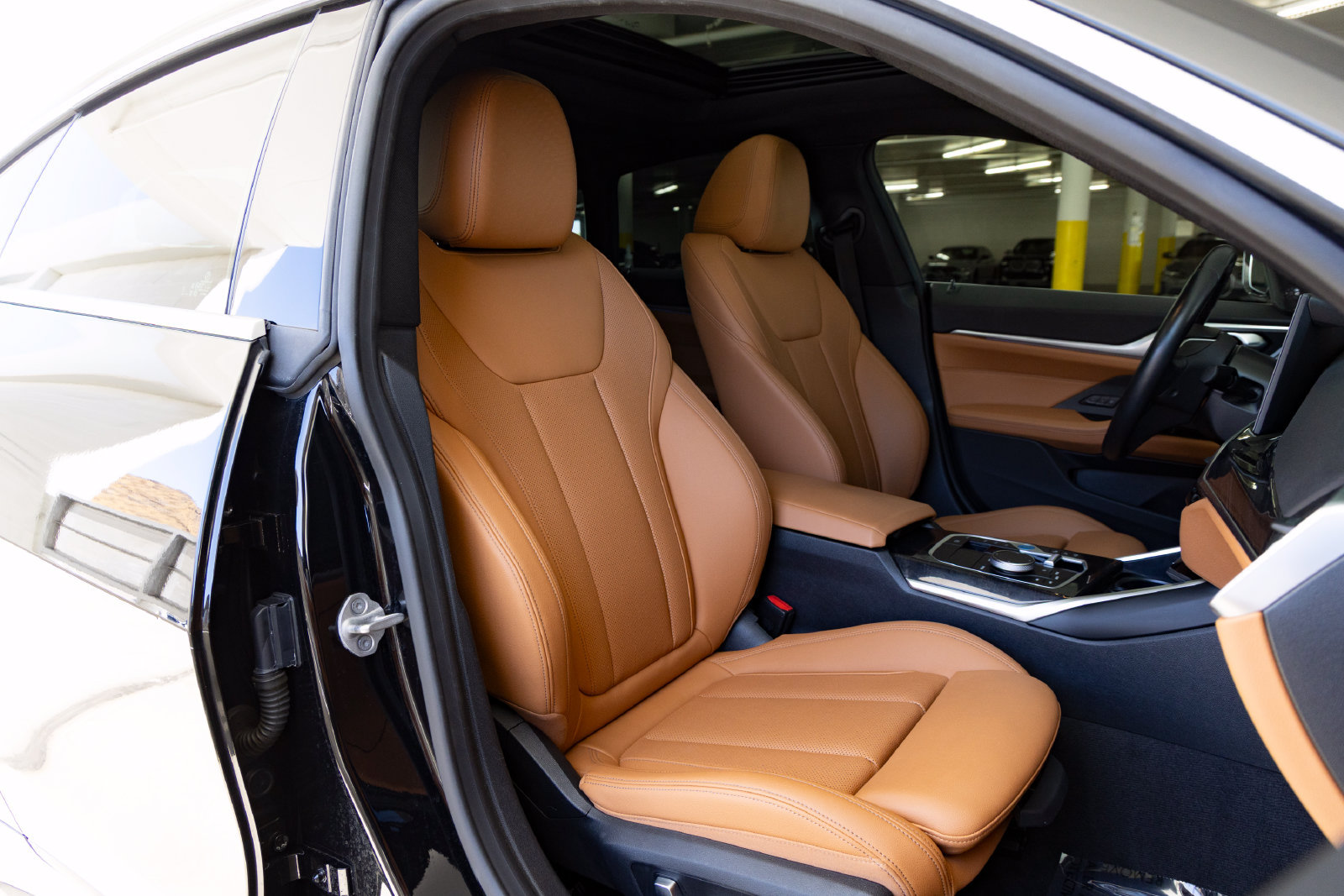 Certified 2024 BMW i4 eDrive35 w/ Premium Package RWD image 30