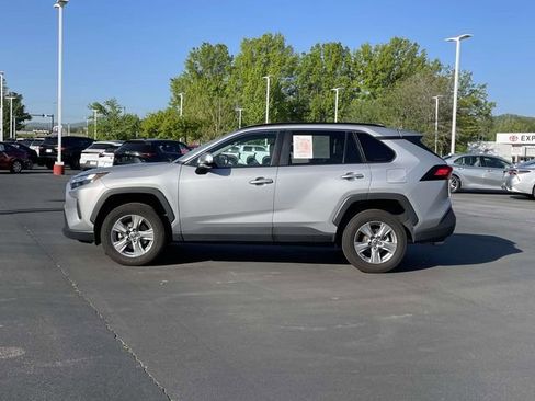 Used 2024 Toyota RAV4 XLE FWD image 2