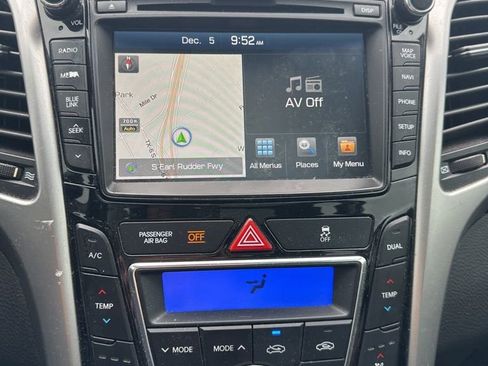 Used 2016 Hyundai Elantra GT w/ Option Group 03 image 12