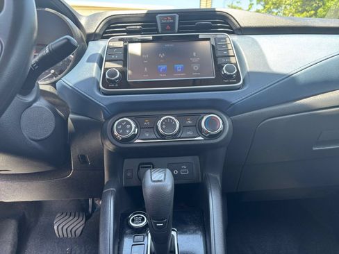 Used 2025 Nissan Versa SV FWD image 20