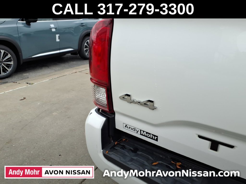 Used 2023 Toyota Tacoma SR5 w/ Technology Package AWD/4WD image 12