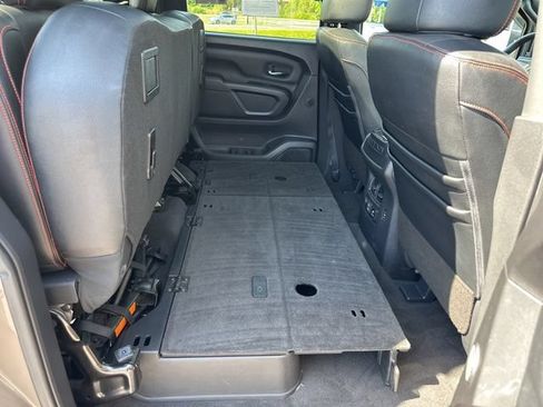 Used 2021 Nissan Titan PRO-4X w/ Pro-4x Convenience Package AWD/4WD image 18