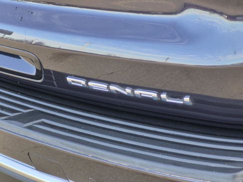 Certified 2023 GMC Yukon Denali w/ Denali Reserve Package image 8