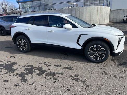 New 2025 Chevrolet Blazer EV LT AWD/4WD image 8
