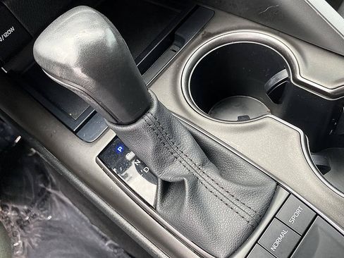 Certified 2023 Toyota Camry SE w/ Convenience Package FWD image 18