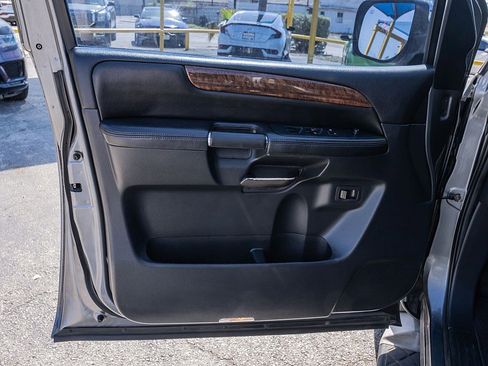 Used 2013 Nissan Armada SL image 10