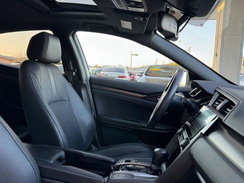 Used 2019 Honda Civic EX-L image 18