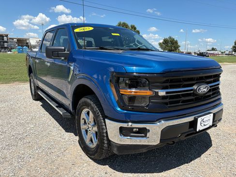Used 2025 Ford F150 XLT w/ Equipment Group 301A Standard AWD/4WD image 3