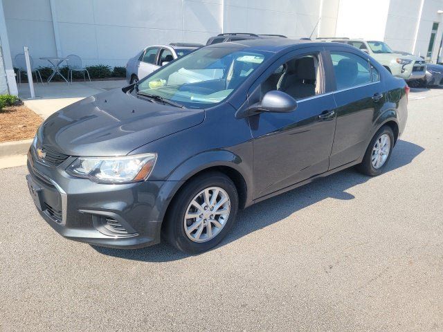 Used 2017 Chevrolet Sonic LT w/ Convenience Package FWD image 3