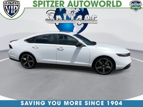 Used 2025 Honda Accord Sport image 3