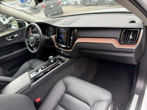 Used 2024 Volvo XC60 B5 Plus w/ Protection Package Premier AWD/4WD image 16