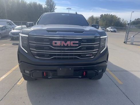 Used 2024 GMC Sierra 1500 AT4 w/ Technology Package image 3