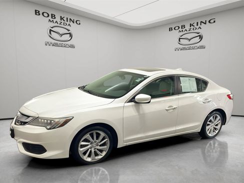 Used 2018 Acura ILX FWD image 1