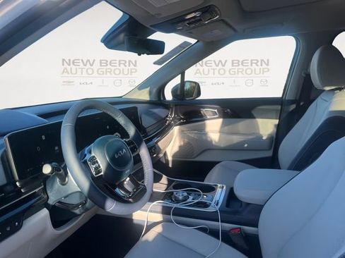 New 2026 Kia Carnival SX Prestige FWD image 9