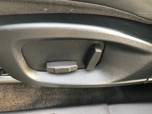 Used 2018 Jaguar E-PACE S image 14