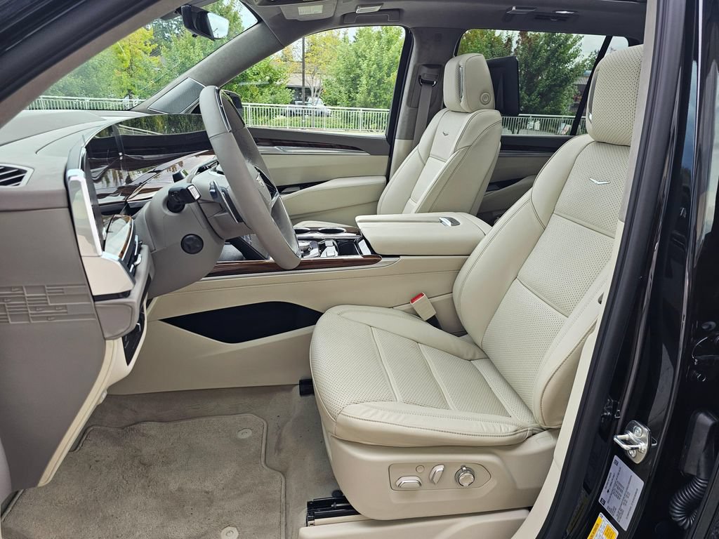 New 2026 Cadillac Escalade ESV Platinum Sport AWD/4WD image 23