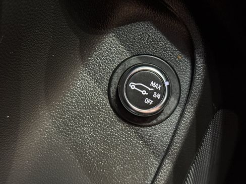 Used 2025 Buick Envista Preferred w/ Convenience I Package FWD image 34
