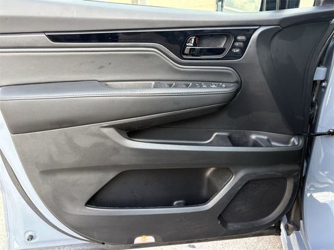 Used 2025 Honda Odyssey Elite image 10