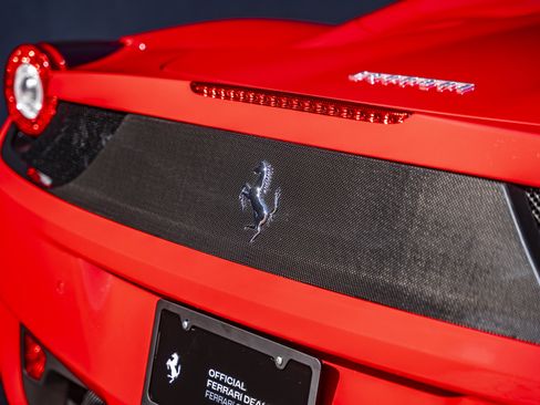 Used 2014 Ferrari 458 Spider image 13