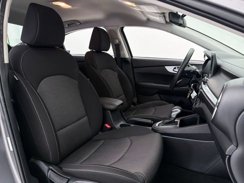 Used 2024 Kia Forte LXS FWD image 26