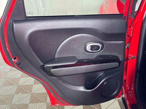 Used 2016 Kia Soul ! image 18