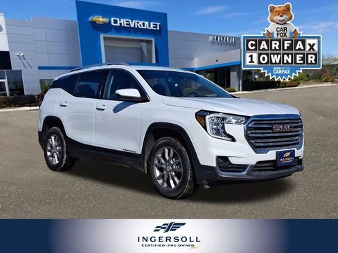 Used 2024 GMC Terrain SLT image 1