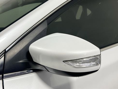 Used 2019 Nissan Sentra SL FWD image 12