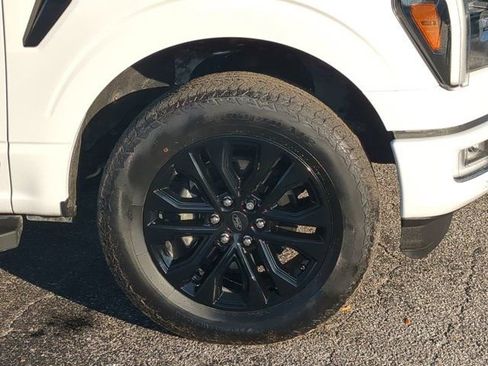 Used 2024 Ford F150 Lariat image 11