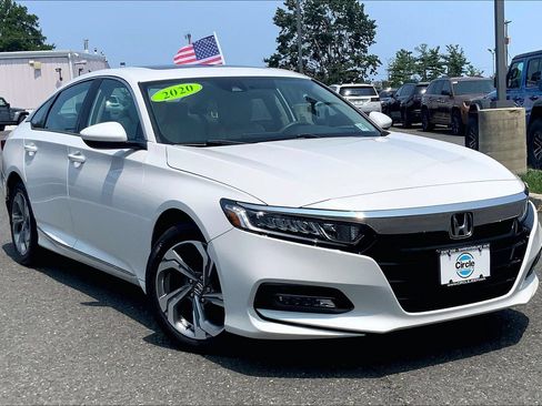 Used 2020 Honda Accord EX image 2