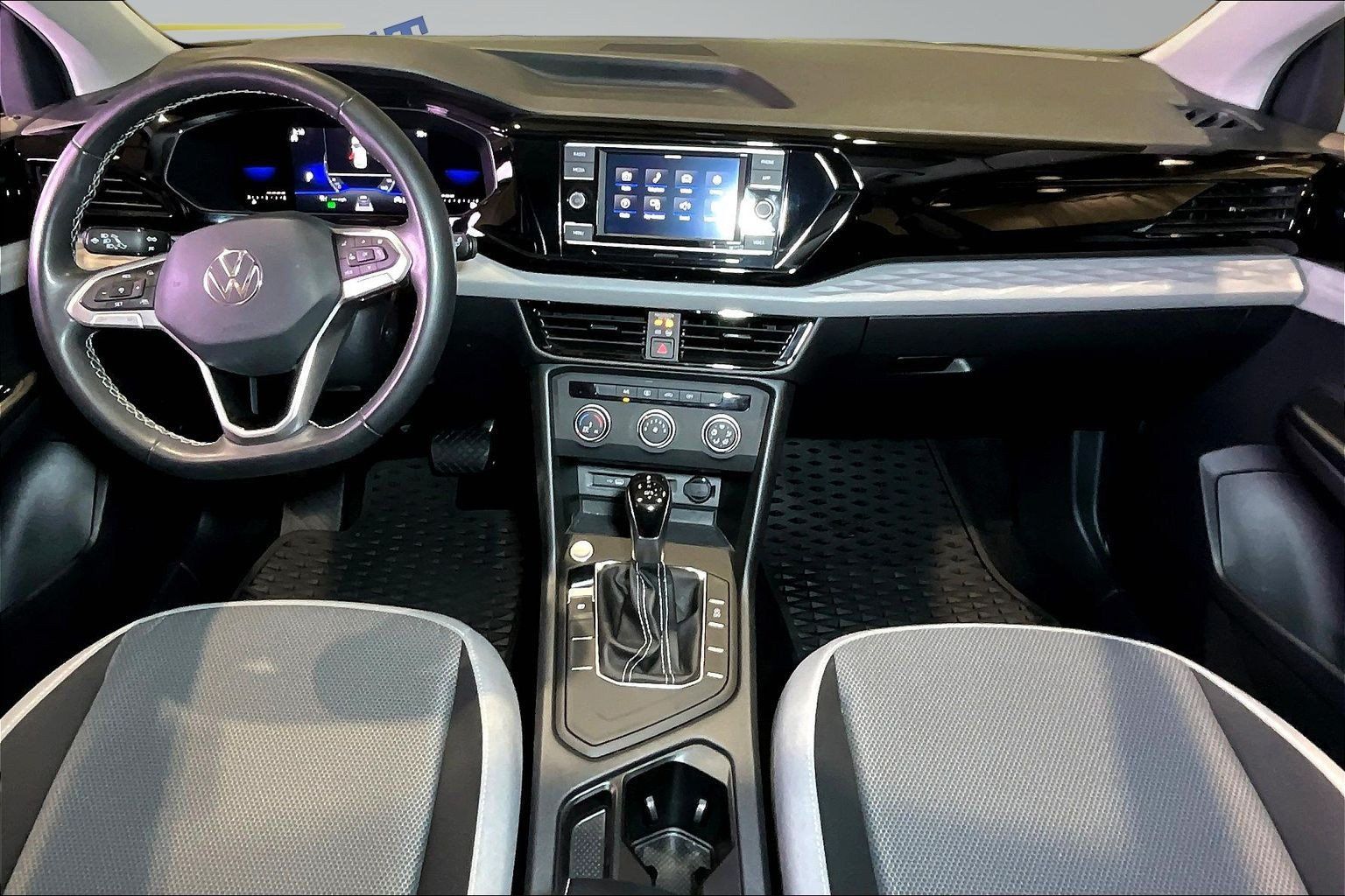Used 2022 Volkswagen Taos S FWD image 8