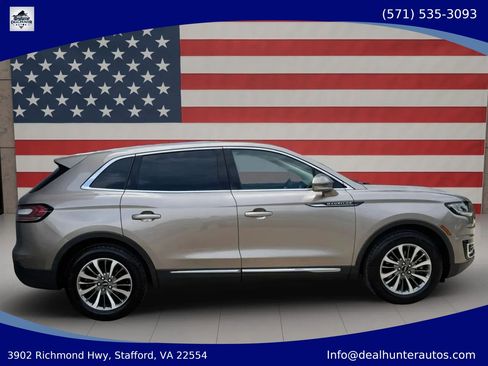 Used 2019 Lincoln Nautilus Select FWD image 4