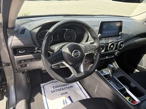 Used 2022 Nissan Sentra SV w/ Trunk Package FWD image 10
