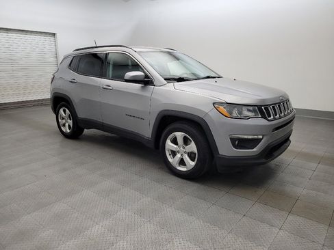Used 2019 Jeep Compass Latitude FWD image 11