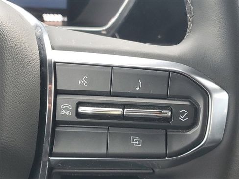 Certified 2024 GMC Canyon Elevation w/ Elevation Premium Package image 23