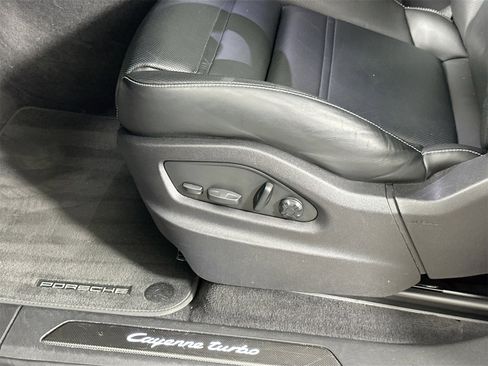 Certified 2023 Porsche Cayenne Turbo image 34