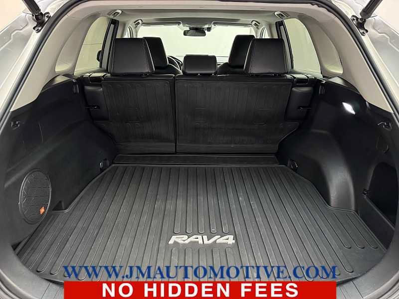 Used 2021 Toyota RAV4 XLE Premium AWD/4WD image 17