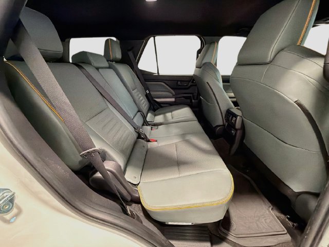 Certified 2025 Toyota 4Runner Trailhunter AWD/4WD image 22