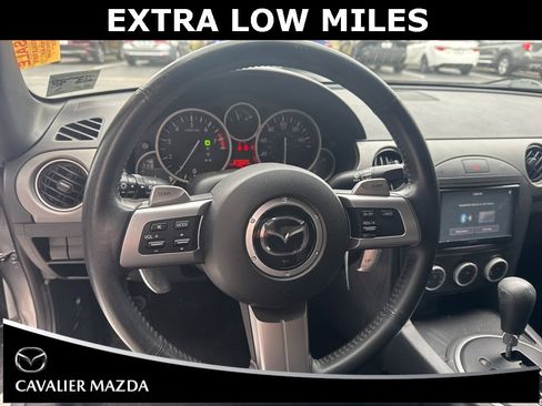 Used 2010 MAZDA MX-5 Miata Sport image 8